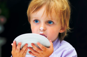 Intimacytv-clean-the-plate